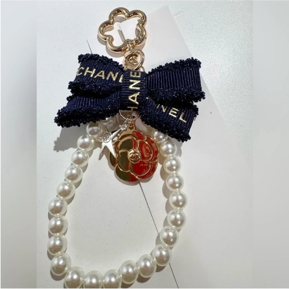 Chanel Gift keychain - Picture 5 of 6